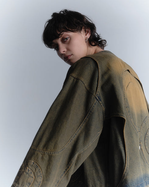 CIRCLE CUT-OUT DENIM JACKET -RUSTED BROWN-